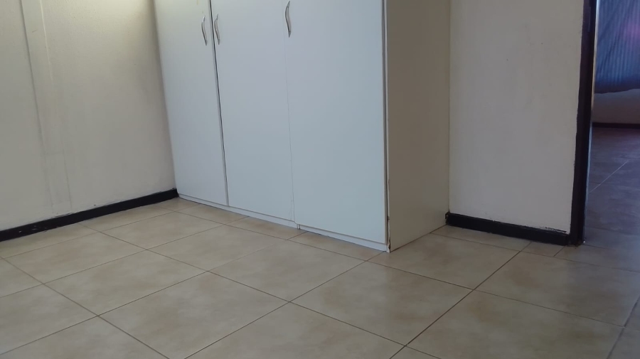 To Let 2 Bedroom Property for Rent in Tlhabane West North West